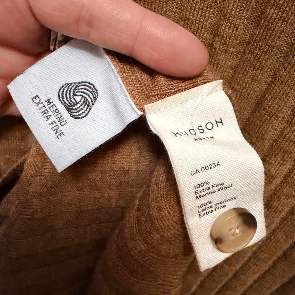 100% Extra Fine Merino Wool Ribbed Button Front Midi Dress - Picture 6 of 7